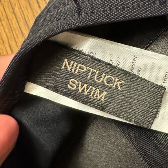 NWOT Niptuck Shaping Tummy Control One Piece Swimsuit Black Womens sz 4 Slimming - Picture 2 of 12